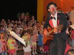 Spectacle de Noel pour enfants avec Sirouy le clown (Lille, Dunkerque, Touquet, etc...)