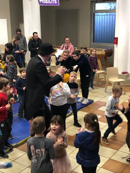 Spectacle pour enfants - Arbre de noël - Projet pédagogique pour école - Nord - Lille