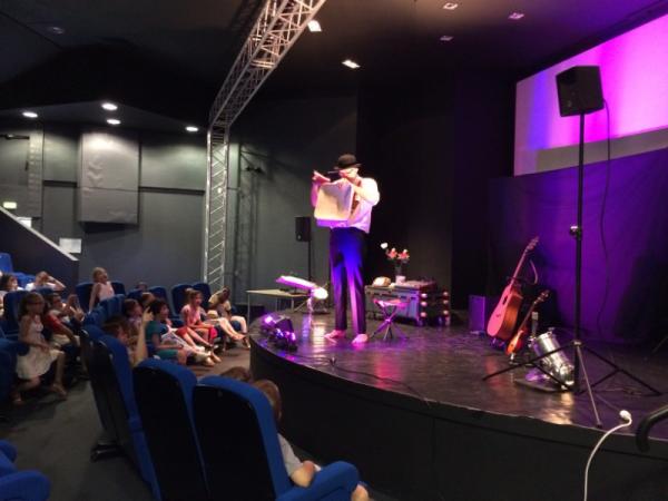 Spectacle arbre de noel pour enfants - Comité d'entreprise - Nord - Pas de Calais 